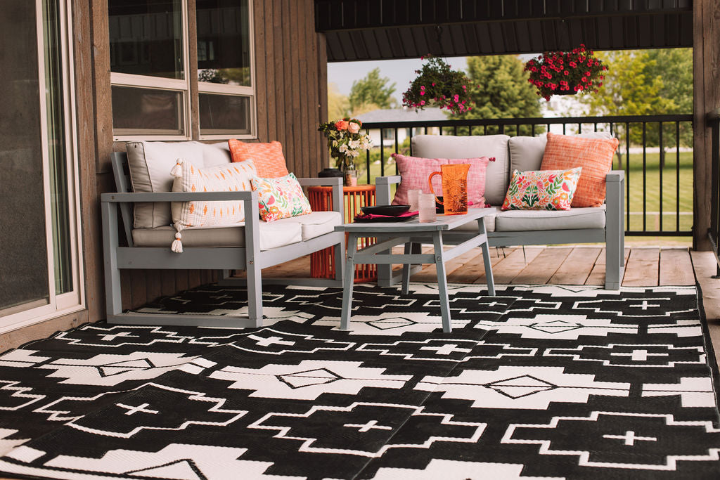 RANCH RUGS - 9ft x 12ft - TERLINGUA - Black + Ivory