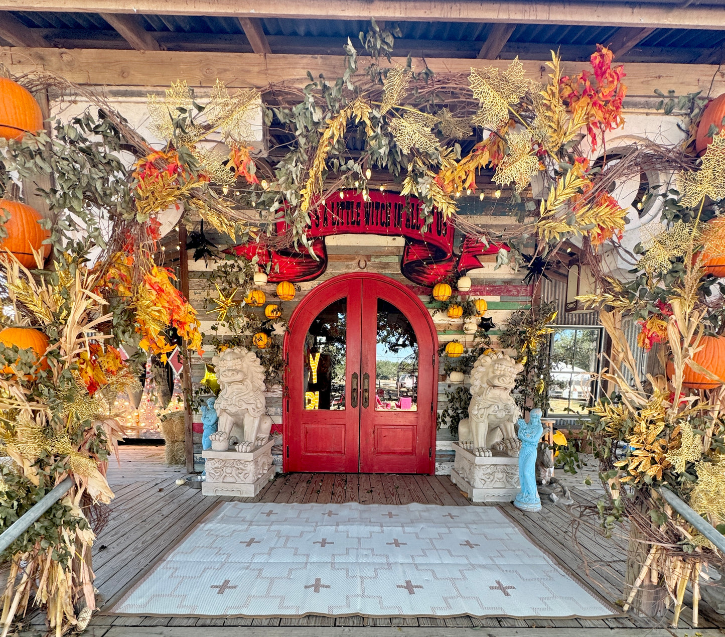 TAN + IVORY - 6ft x 9ft - RANCH RUGS  -LAJITAS DESIGN-