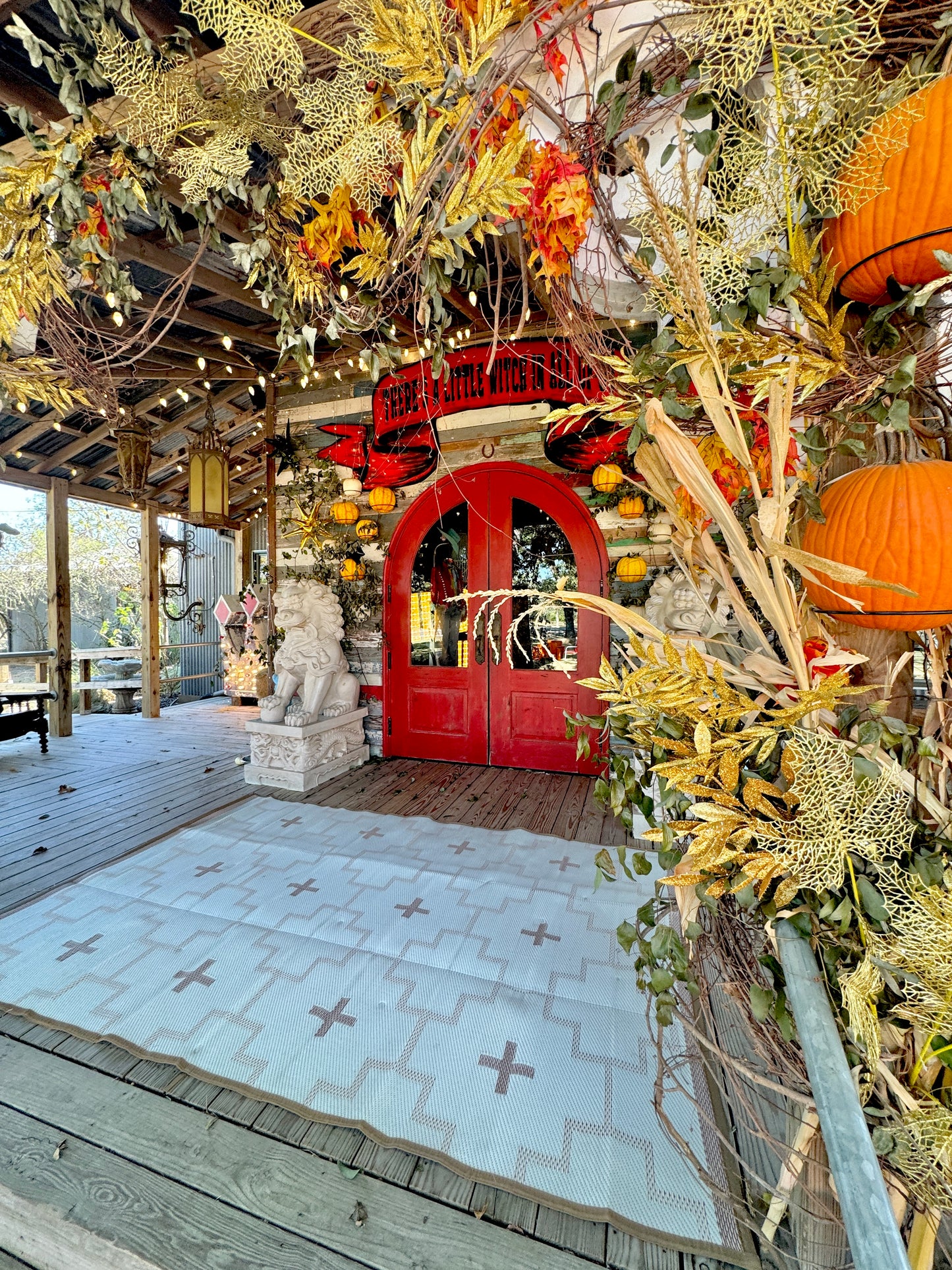 TAN + IVORY - 6ft x 9ft - RANCH RUGS  -LAJITAS DESIGN-