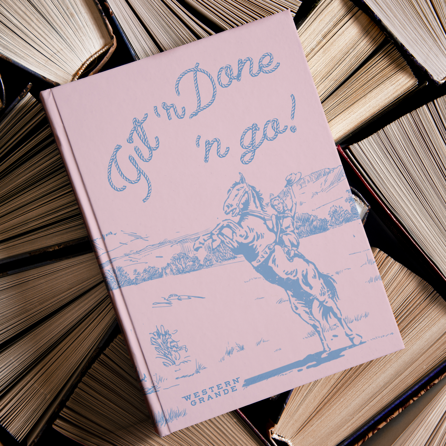 PINK_JOURNAL_HC_Lifestyle_01_Mockup.png
